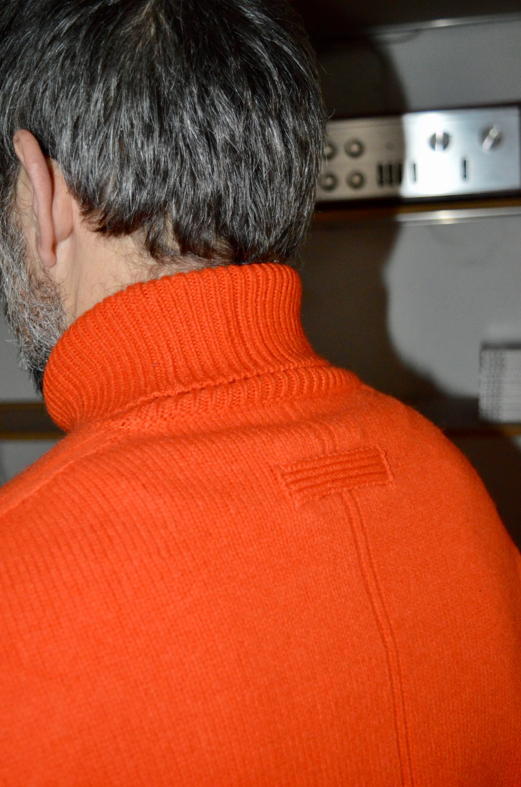 SSSTEIN – Sweater ST.989 – Orange 4 SSSTEIN – Sweater ST.989 – Orange – Image 2