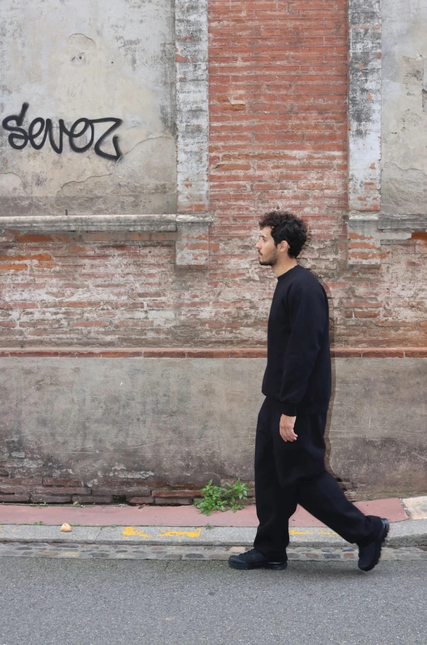 Comoli – Sweat Shirt Z01-05002 – Fade Black 4 Comoli – Sweat Shirt Z01-05002 – Fade Black – Image 2