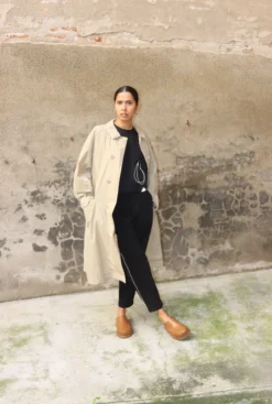 And Wander – Women Plain Tapered Stretch Pants – Black