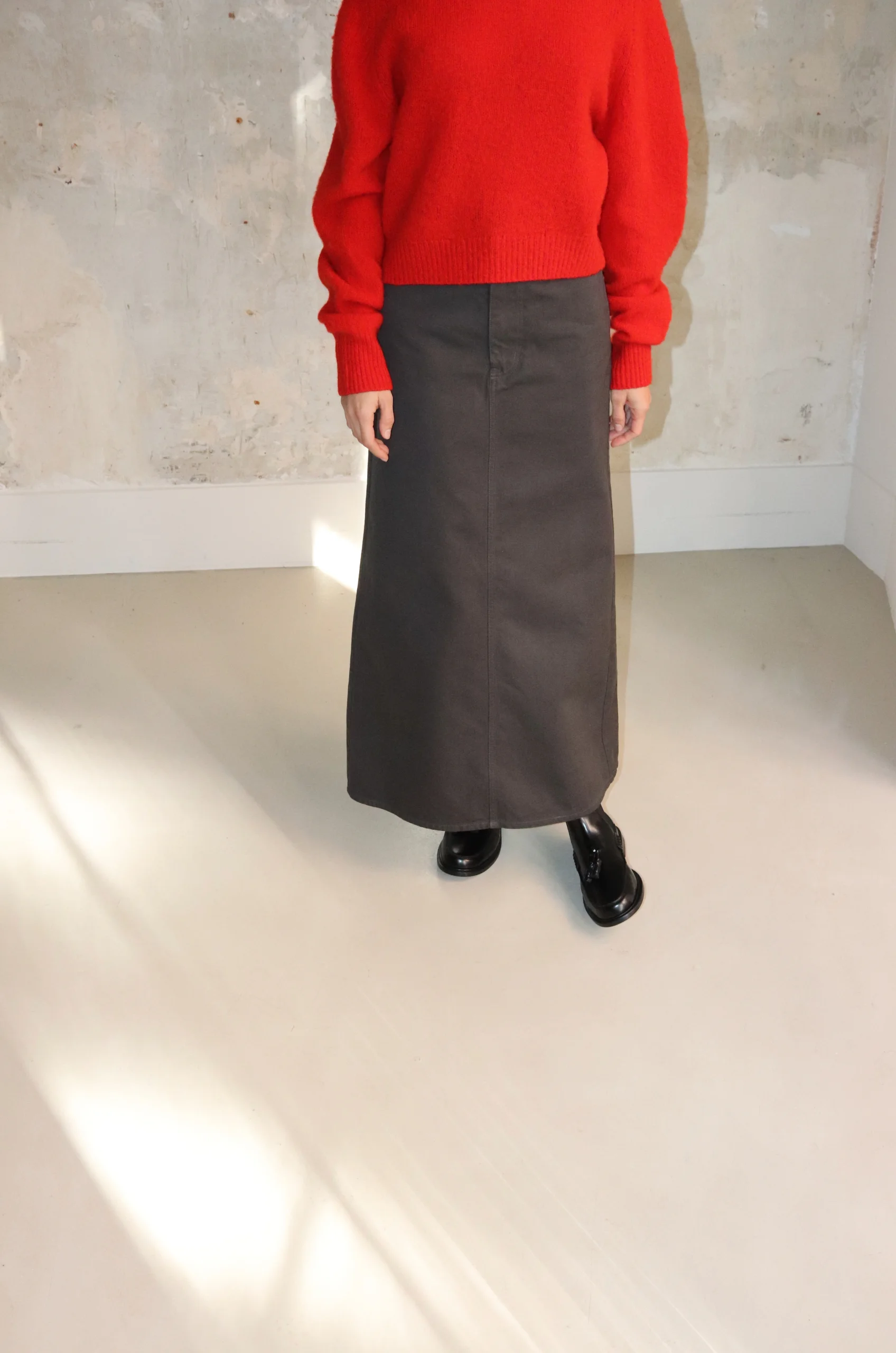 Ylève – Cotton Twill Garment Dye Skirt 30067 – Gray 3 Ylève – Cotton Twill Garment Dye Skirt 30067 – Gray