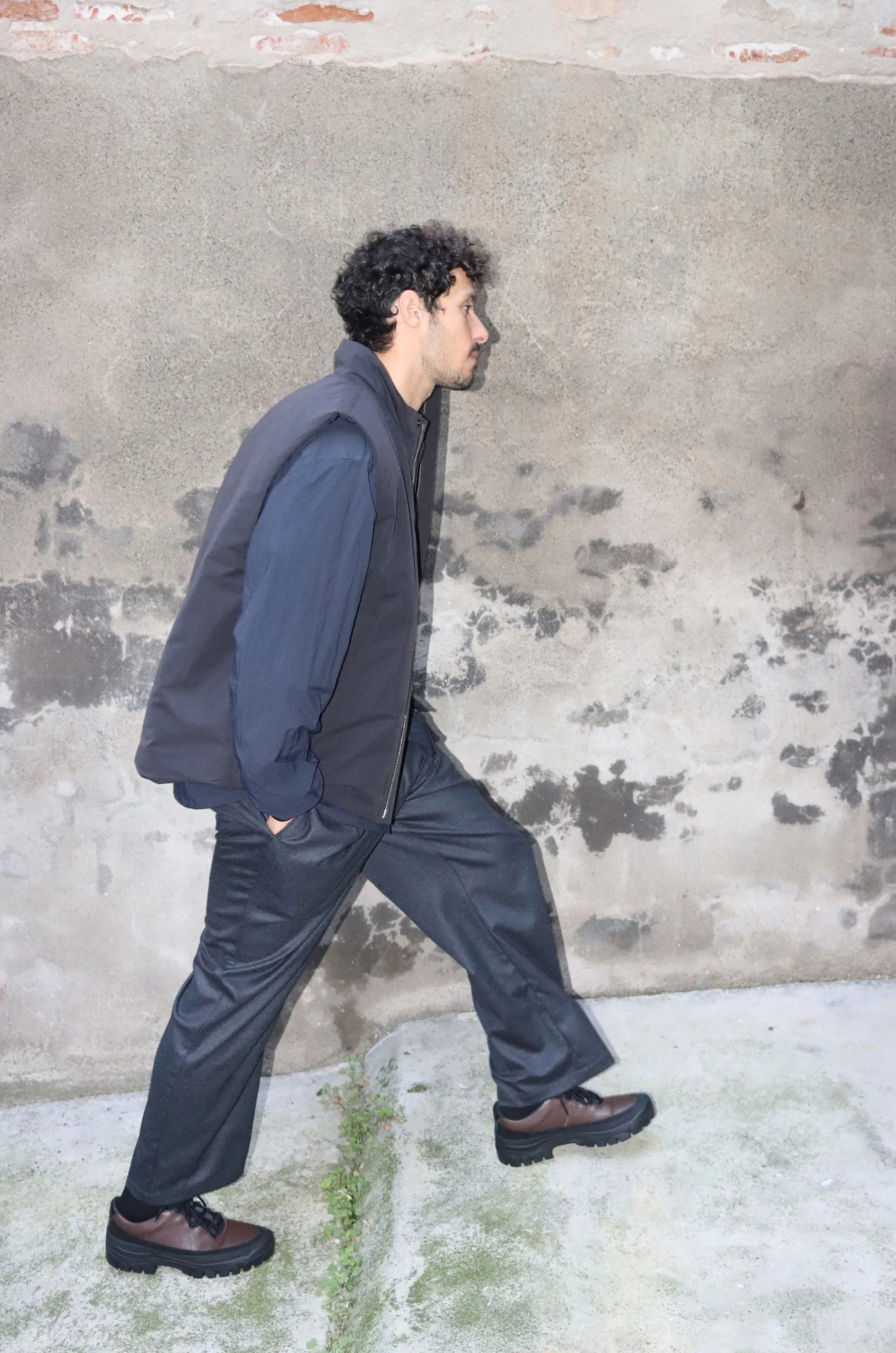 Still By Hand – Box Pleat Wool Pants PT07243OS – Charcoal 3 Still By Hand – Box Pleat Wool Pants PT07243OS – Charcoal