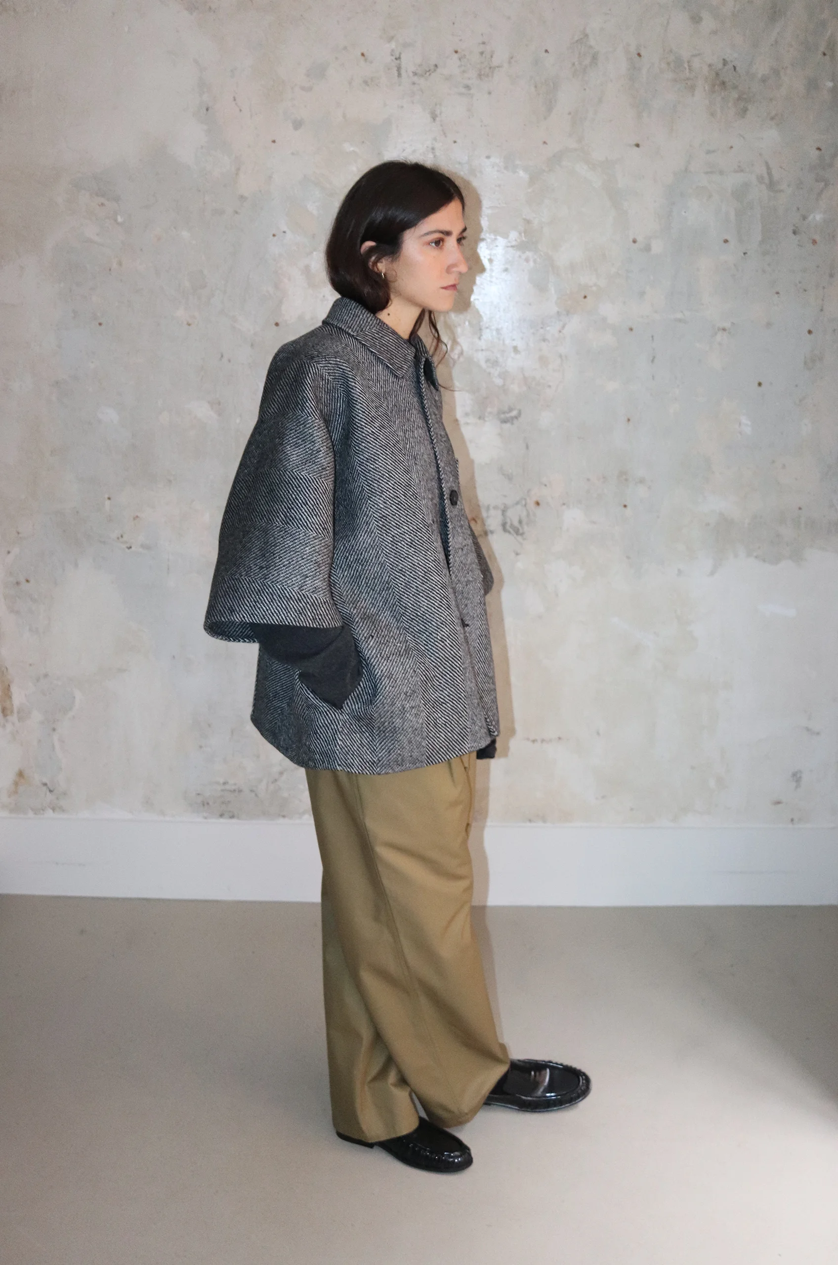 Sofie D’Hoore – PASS Darted Pants – Pepper 4 Sofie D’Hoore – PASS Darted Pants – Pepper – Image 2