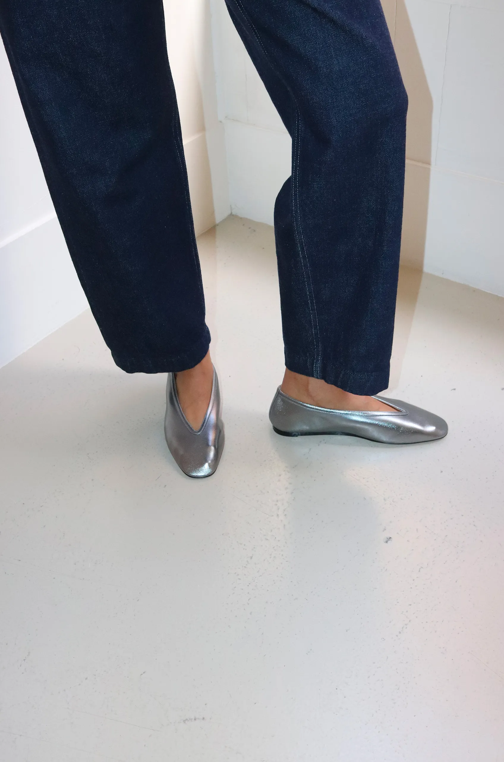 Le Monde Béryl – Luna Slipper Leather – Silver 3 Le Monde Béryl – Luna Slipper Leather – Silver