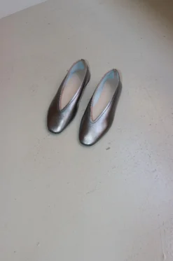 Le Monde Béryl – Luna Slipper Leather – Silver 12 Le Monde Béryl – Luna Slipper Leather – Silver -Salomon Boutique argent3