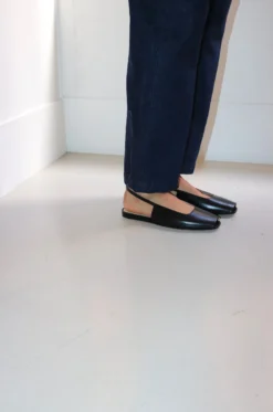 Le Monde Béryl – Flat Sling Back Leather – Black -Salomon Boutique back3