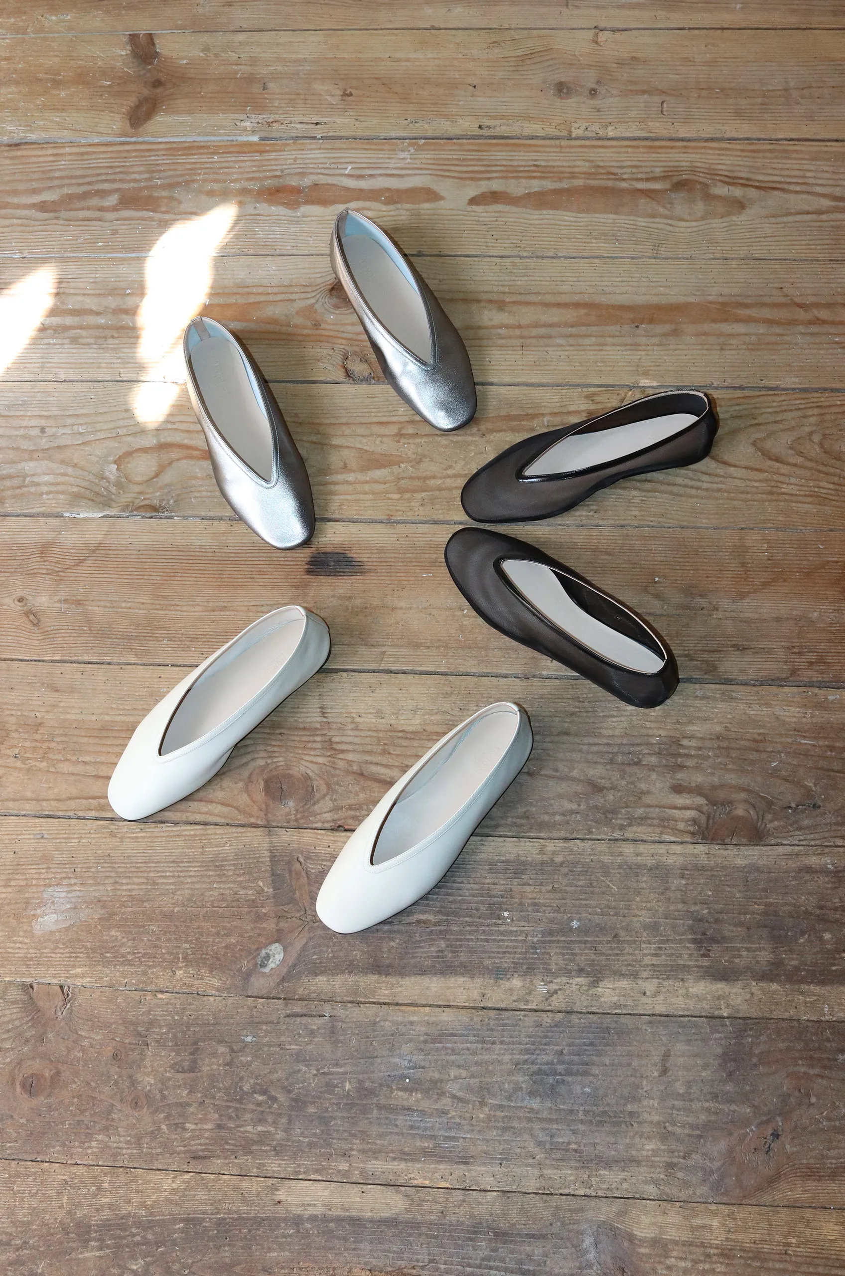 Le Monde Béryl – Luna Slipper Leather – Ecru 3 Le Monde Béryl – Luna Slipper Leather – Ecru