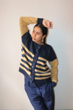 CAWLEY – Stripe Rosa Cardigan – Vintage Heather/Maize