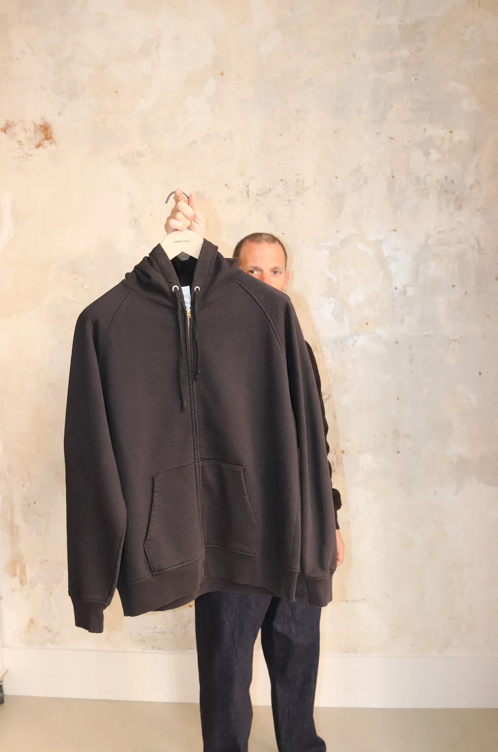 Comoli – Hoodie Z01-05004 – Fade Black 3 Comoli – Hoodie Z01-05004 – Fade Black