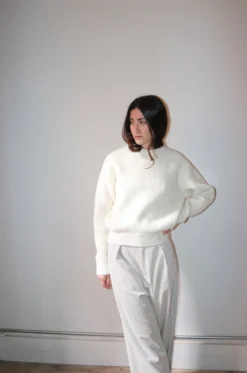 ATON – Crewneck Sweater KRAGCW0404 – Off White