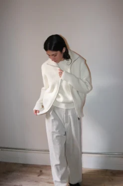 ATON – Zipped Up Vest KRAGCW0911 – Off White