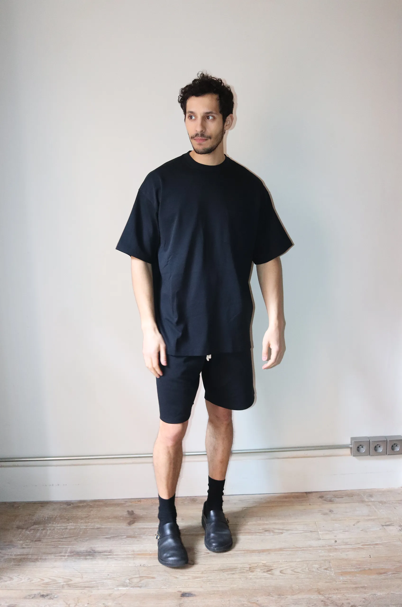 Handvaerk – Crewneck Pocket Tee – Black 3 Handvaerk – Crewneck Pocket Tee – Black