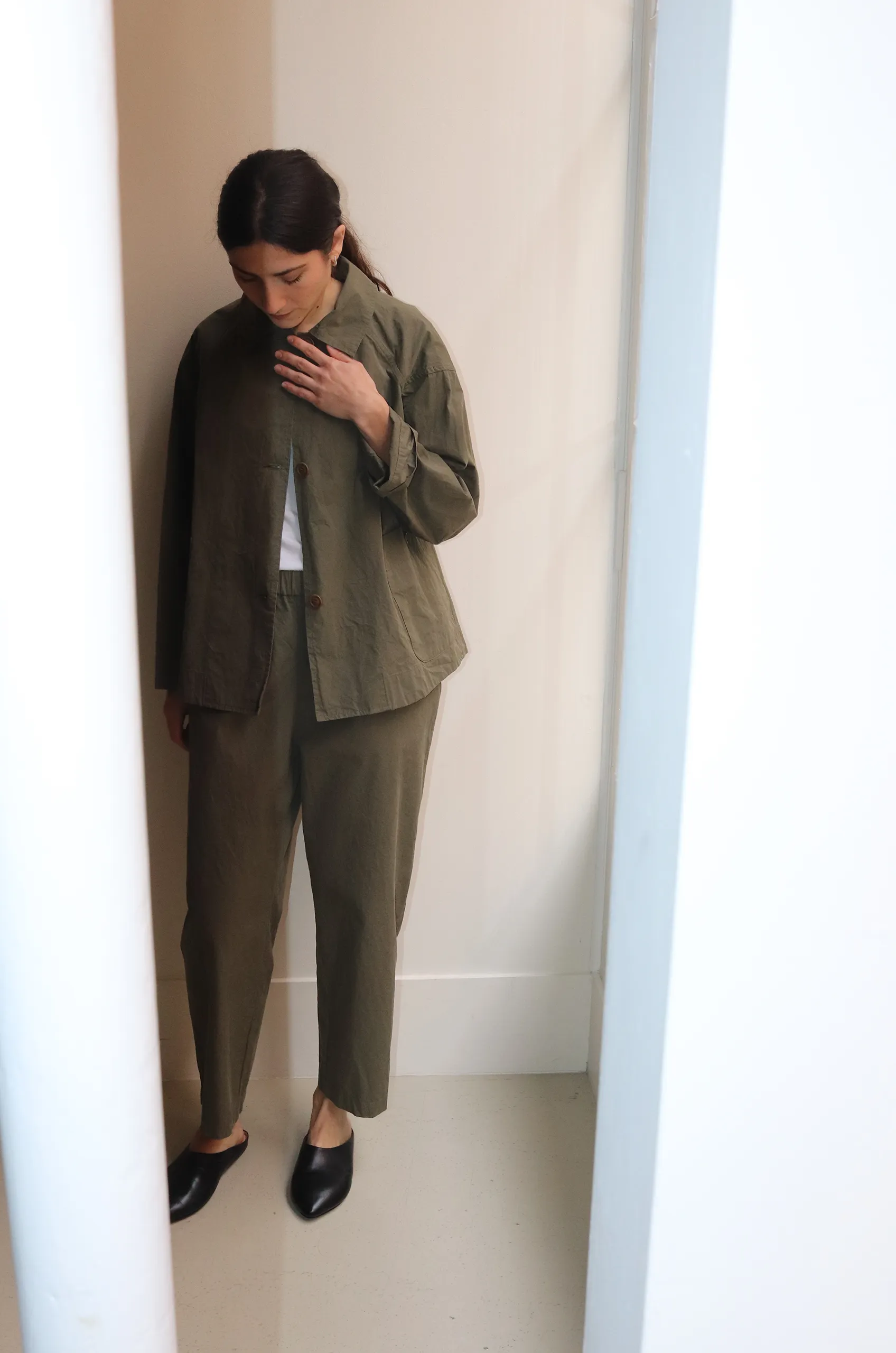 Casey Casey – Fabi Italien Pant Card 22FP208 – Olive 5 Casey Casey – Fabi Italien Pant Card 22FP208 – Olive – Image 3