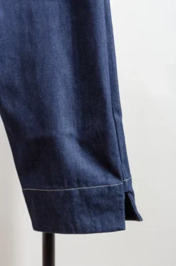 Toogood – The Baker Jean – Indigo 13 Toogood – The Baker Jean – Indigo -Salomon Boutique rdv 149 scaled 1