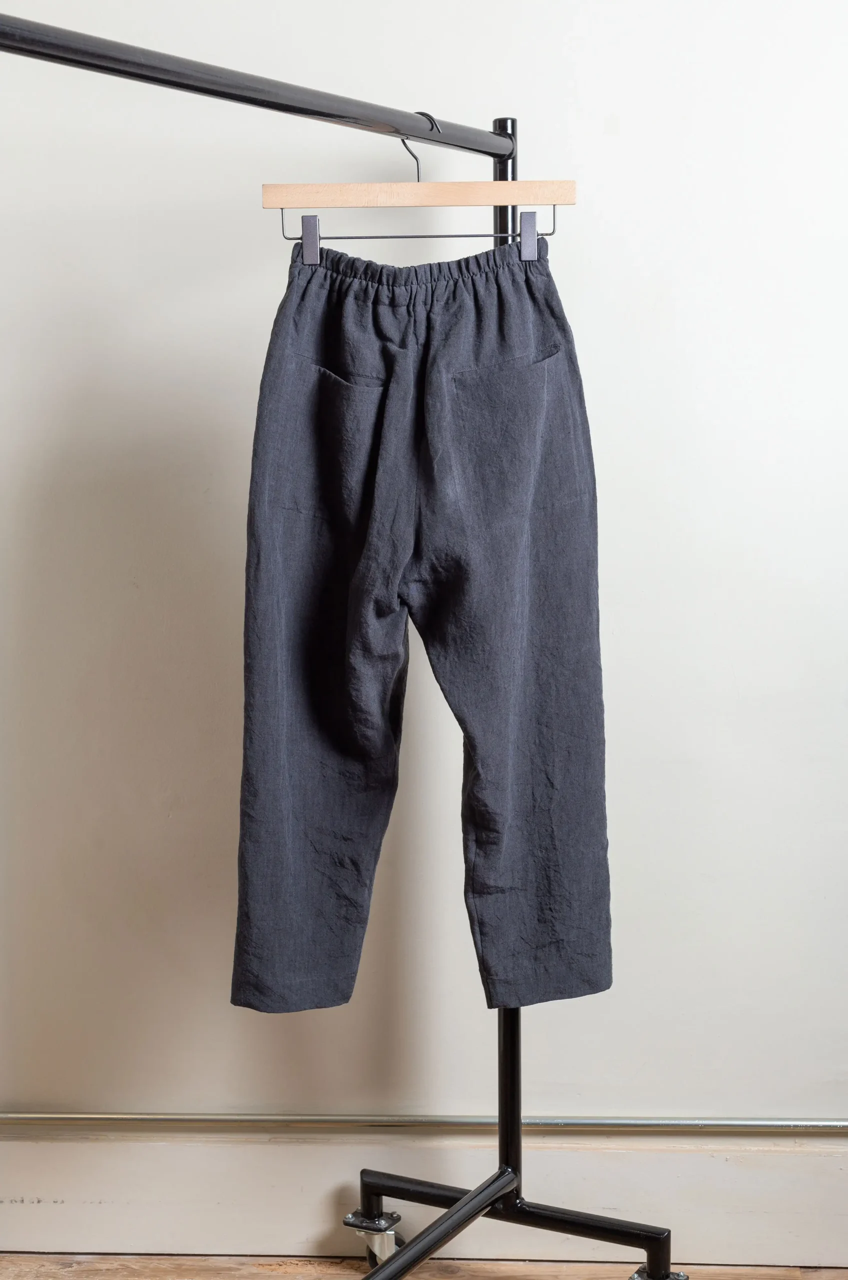 Toogood – The Papermaker Trouser – Pewter 7 Toogood – The Papermaker Trouser – Pewter – Image 5