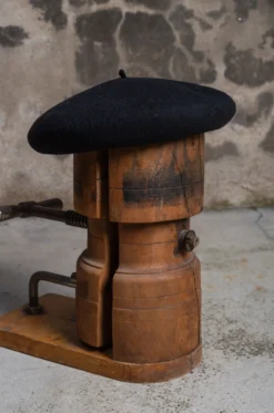 Câbleami – Basque Beret 10.5 Inch 026-23AW – Black