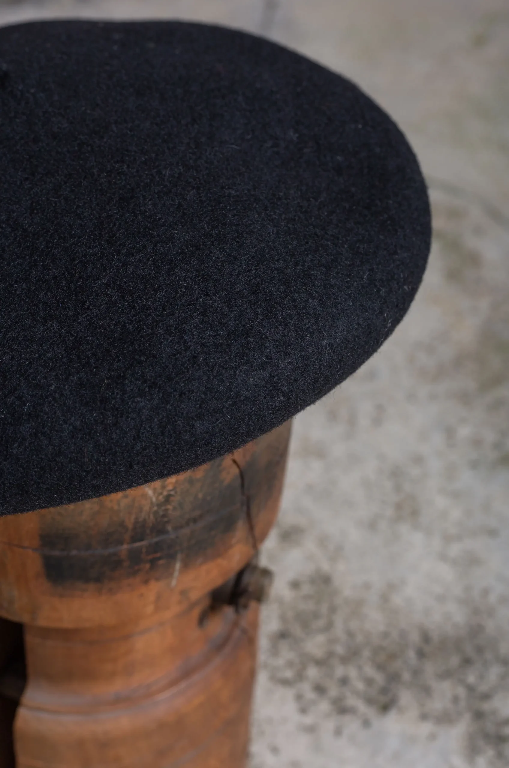 Câbleami – Basque Beret 10.5 Inch 026-23AW – Black 4 Câbleami – Basque Beret 10.5 Inch 026-23AW – Black – Image 2