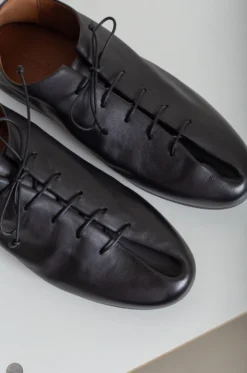 Marsèll – Steccoblocco Oxford Man MM4735 – Black -Salomon Boutique rdv 66 scaled 2