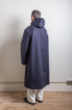 Mackintosh – Gents Wolfson Overcoat – Navy -Salomon Boutique rdv Mackintosh 03 scaled 1