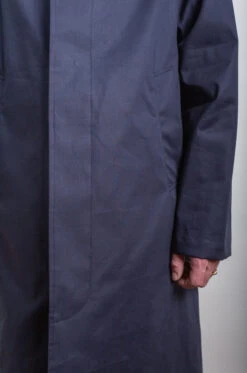 Mackintosh – Gents Wolfson Overcoat – Navy -Salomon Boutique rdv Mackintosh 05 scaled 1