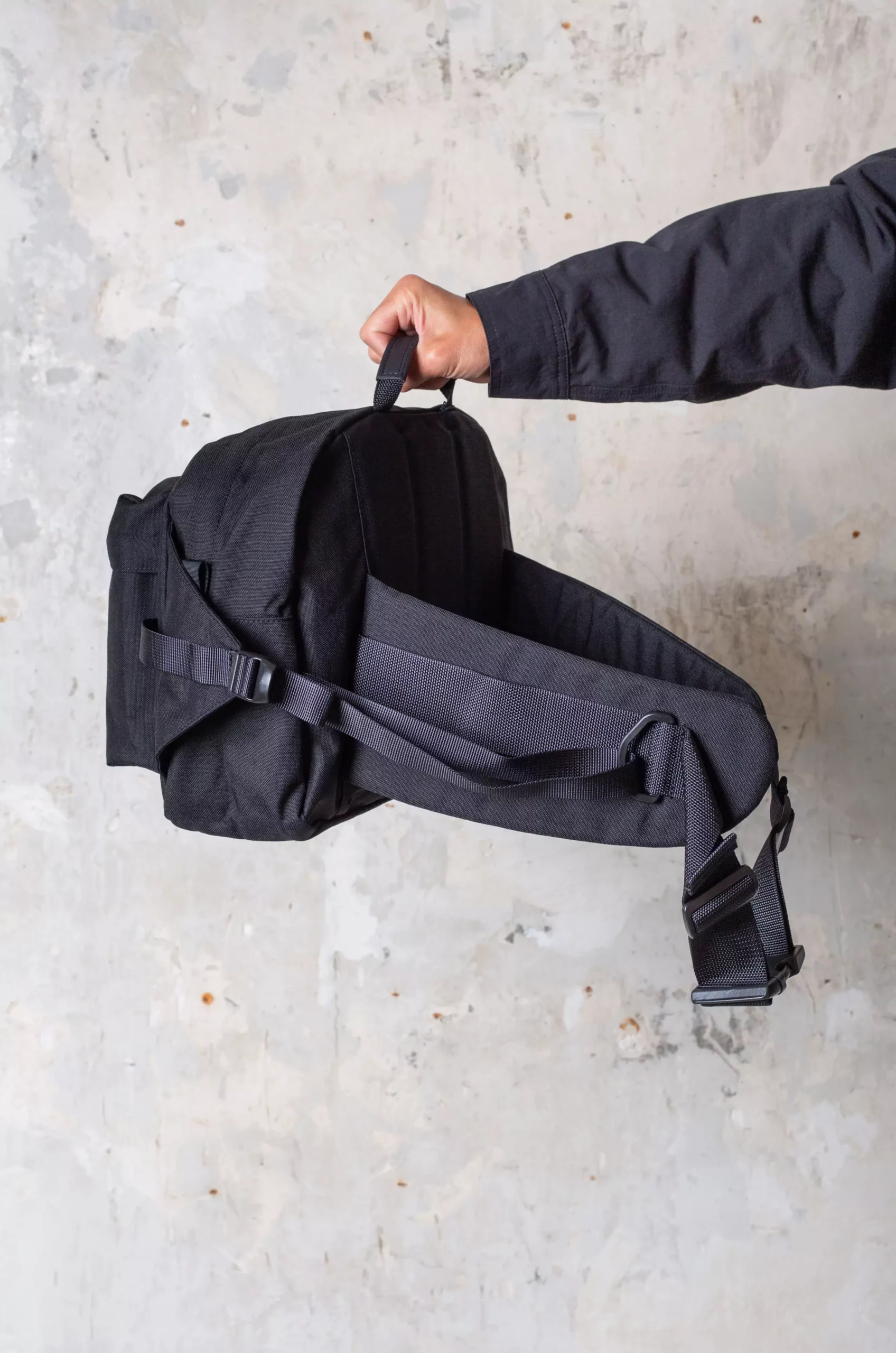 Aeta – Waist Bag: L NY13 – Black 9 Aeta – Waist Bag: L NY13 – Black – Image 7