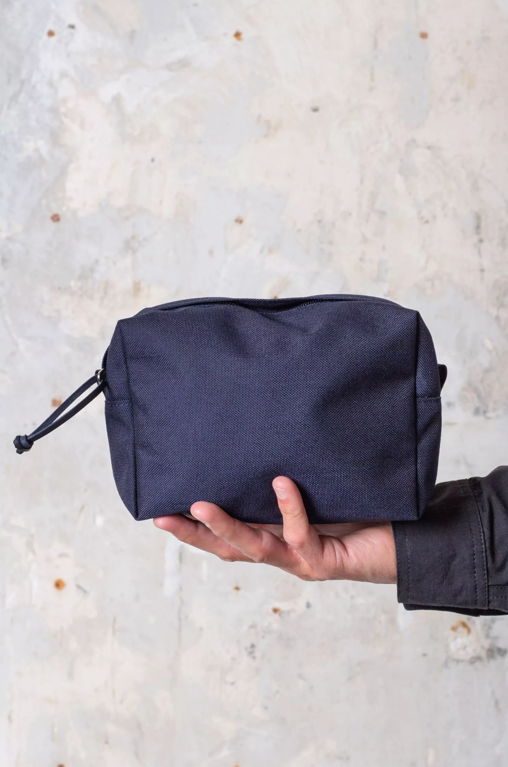 Aeta – Pouch: L NY10 – Navy 6 Aeta – Pouch: L NY10 – Navy – Image 4