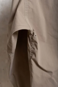 And Wander – Multi Pocket Shirt (M) – D.Beige -Salomon Boutique rdv andwander 17 scaled 1