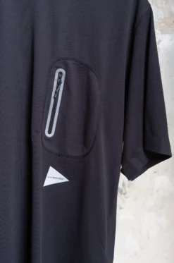 And Wander – Seamless SS T – Black 10 And Wander – Seamless SS T – Black -Salomon Boutique rdv andwander 31 scaled 1