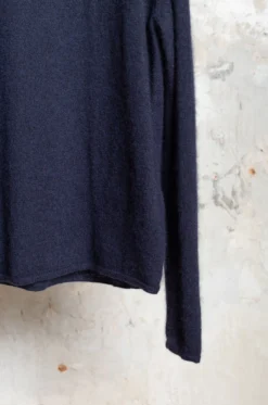 ApuntoB – Knitwear P1889/TS828 – Night -Salomon Boutique rdv apuntob 29 scaled 1