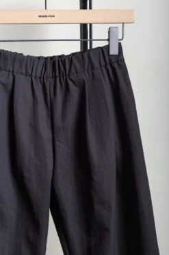 ApuntoB – Trousers P1382/TS819 – Black -Salomon Boutique rdv apuntob 35 1 scaled 1