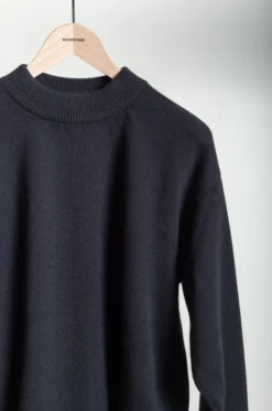 Arpenteur – Source Round Collar Sweater – Black -Salomon Boutique rdv arpenteur 11 1 scaled 1