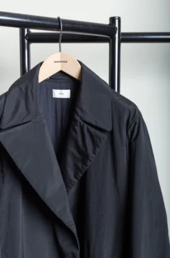 ATON – Reefer Coat CMAGCW0905 – Black -Salomon Boutique rdv aton 02 scaled 1