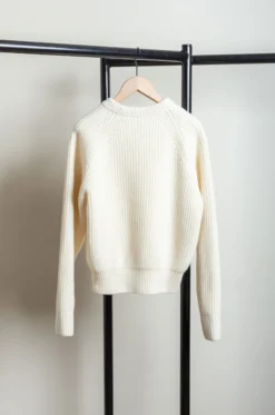 ATON – Crewneck Sweater KRAGCW0404 – Off White -Salomon Boutique rdv aton 25 scaled 1