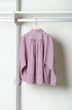 Bergfabel – Short Overshirt BFWSH90/K92 – Wine Stripe 11 Bergfabel – Short Overshirt BFWSH90/K92 – Wine Stripe -Salomon Boutique rdv bergfabel 28 1 scaled 1