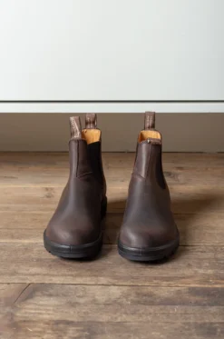 Blundstone – Classic Chelsea Boots – Seal Brown 10 Blundstone – Classic Chelsea Boots – Seal Brown -Salomon Boutique rdv blundstone 13 scaled 1