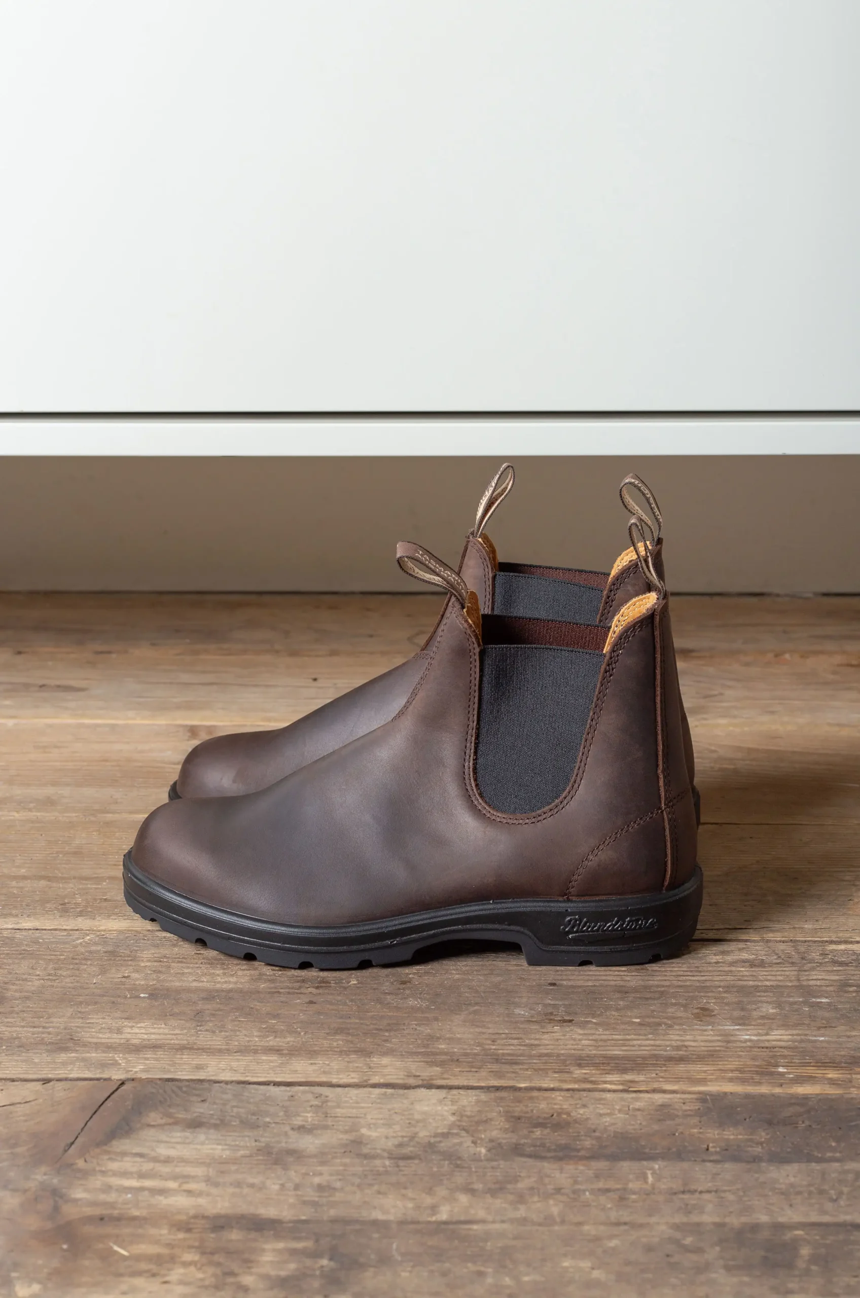 Blundstone – Classic Chelsea Boots – Seal Brown 4 Blundstone – Classic Chelsea Boots – Seal Brown – Image 2