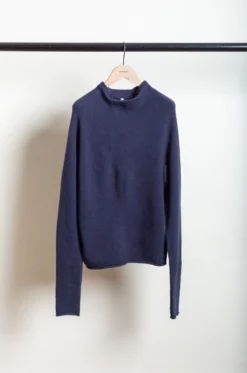 Boboutic – Sweater 4792 – Navy 10 Boboutic – Sweater 4792 – Navy -Salomon Boutique rdv boboutic 51 scaled 1