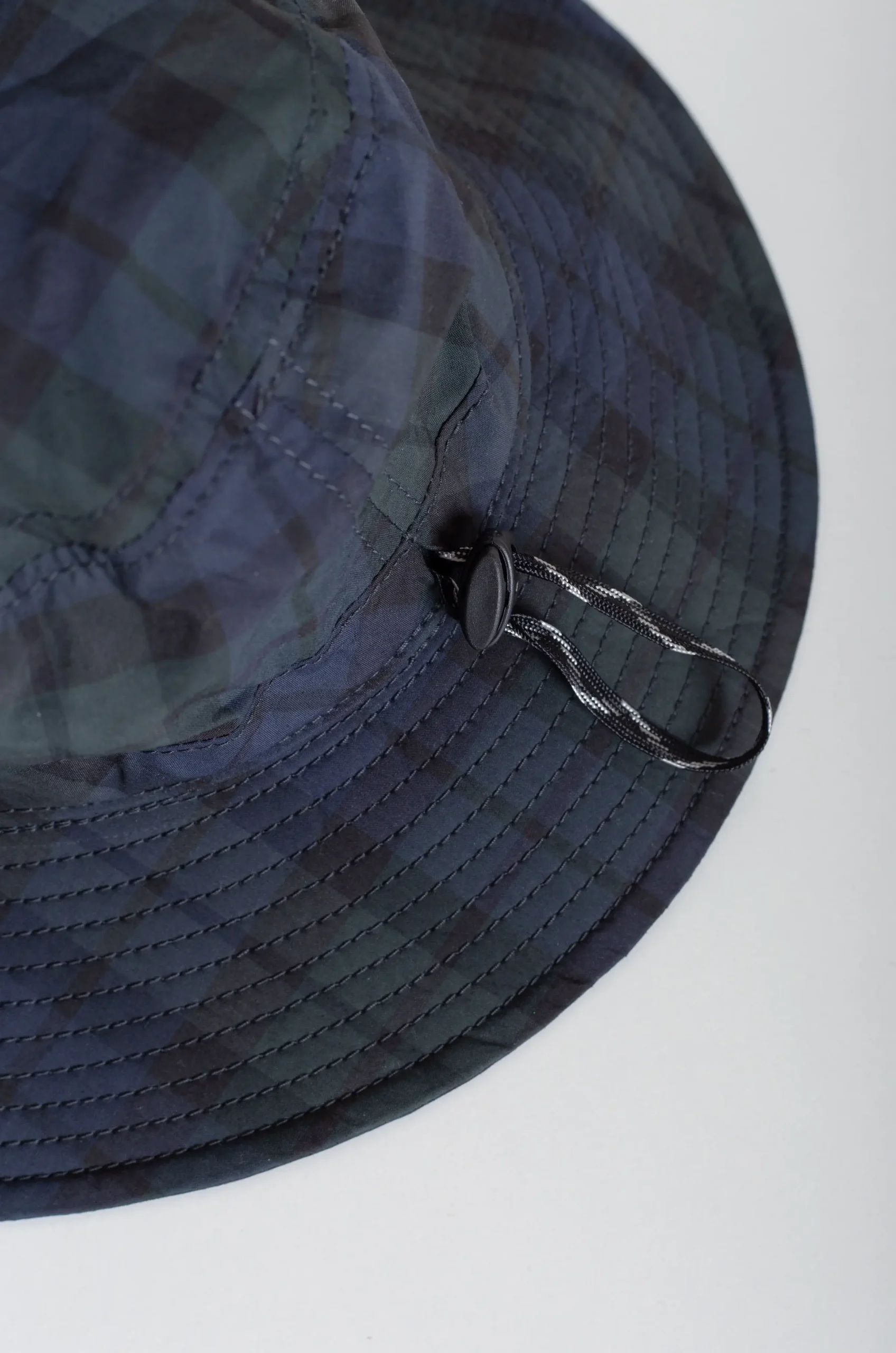 Câbleami – Organic Cotton Cordura Hat With Drawcord – Black Watch 5 Câbleami – Organic Cotton Cordura Hat With Drawcord – Black Watch – Image 3