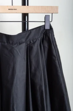 Casey Casey – Anarchic Skirt 23FJ186 – Black -Salomon Boutique rdv casey 27 scaled 1