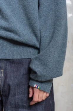 Extreme Cashmere – N°204 Jill – Waves -Salomon Boutique rdv cashmere 82 scaled 1