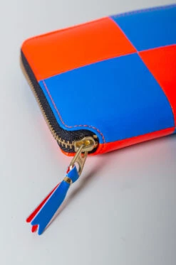 Comme Des Garçons – Wallet 2100FS – Blue/Orange 9 Comme Des Garçons – Wallet 2100FS – Blue/Orange -Salomon Boutique rdv cdg 33 scaled 1