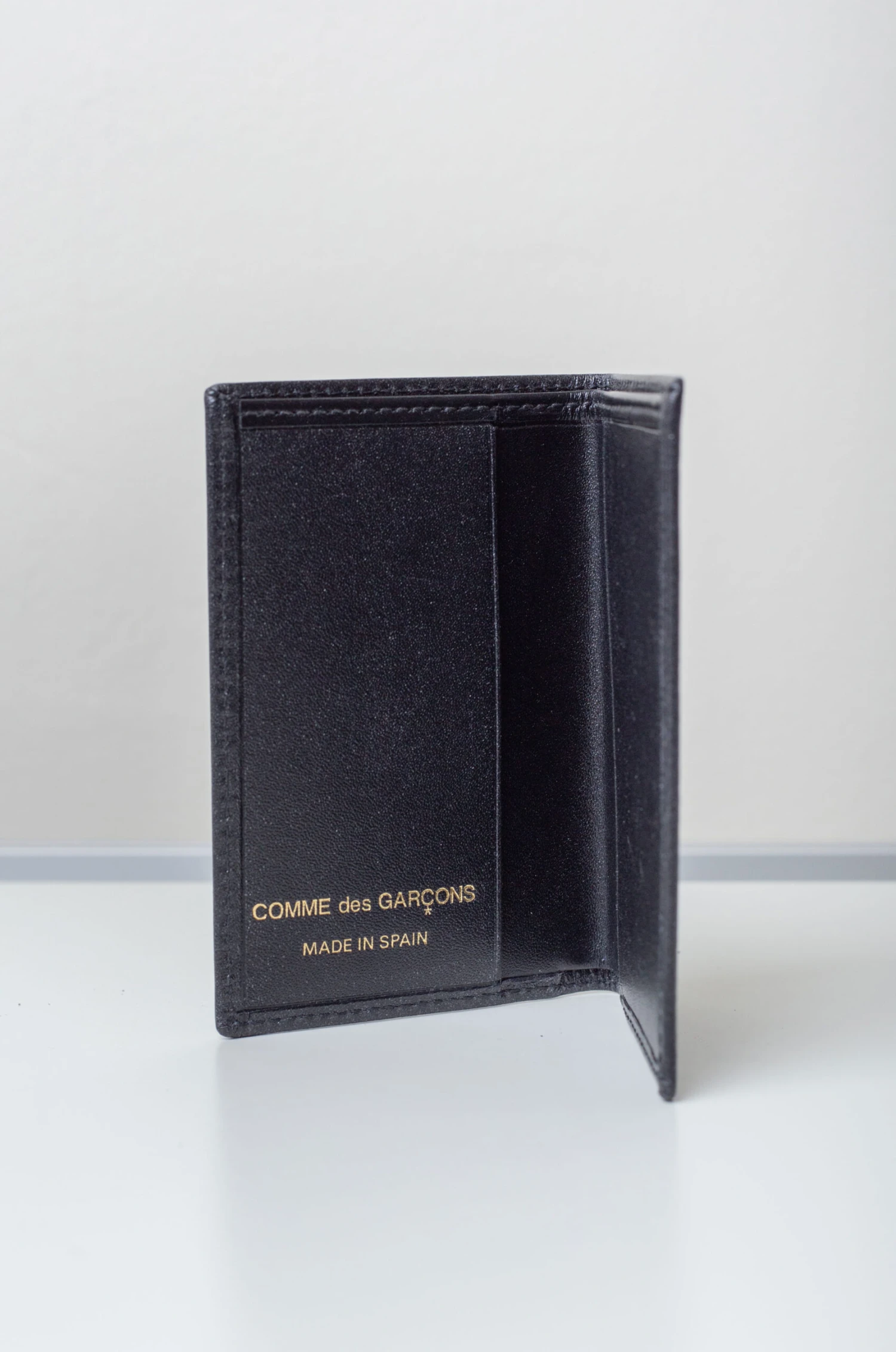 Comme Des Garçons – Wallet Classic No Zip SA6400 – Black 4 Comme Des Garçons – Wallet Classic No Zip SA6400 – Black – Image 2