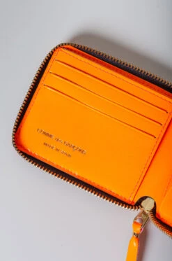 Comme Des Garçons – Wallet 7110FS – L.Orange/Pink 14 Comme Des Garçons – Wallet 7110FS – L.Orange/Pink -Salomon Boutique rdv cdg 53 scaled 1