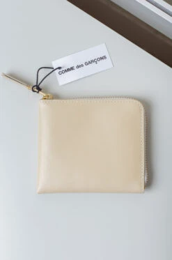 Comme Des Garçons – Wallet Classic Line SA3100 – Ecru