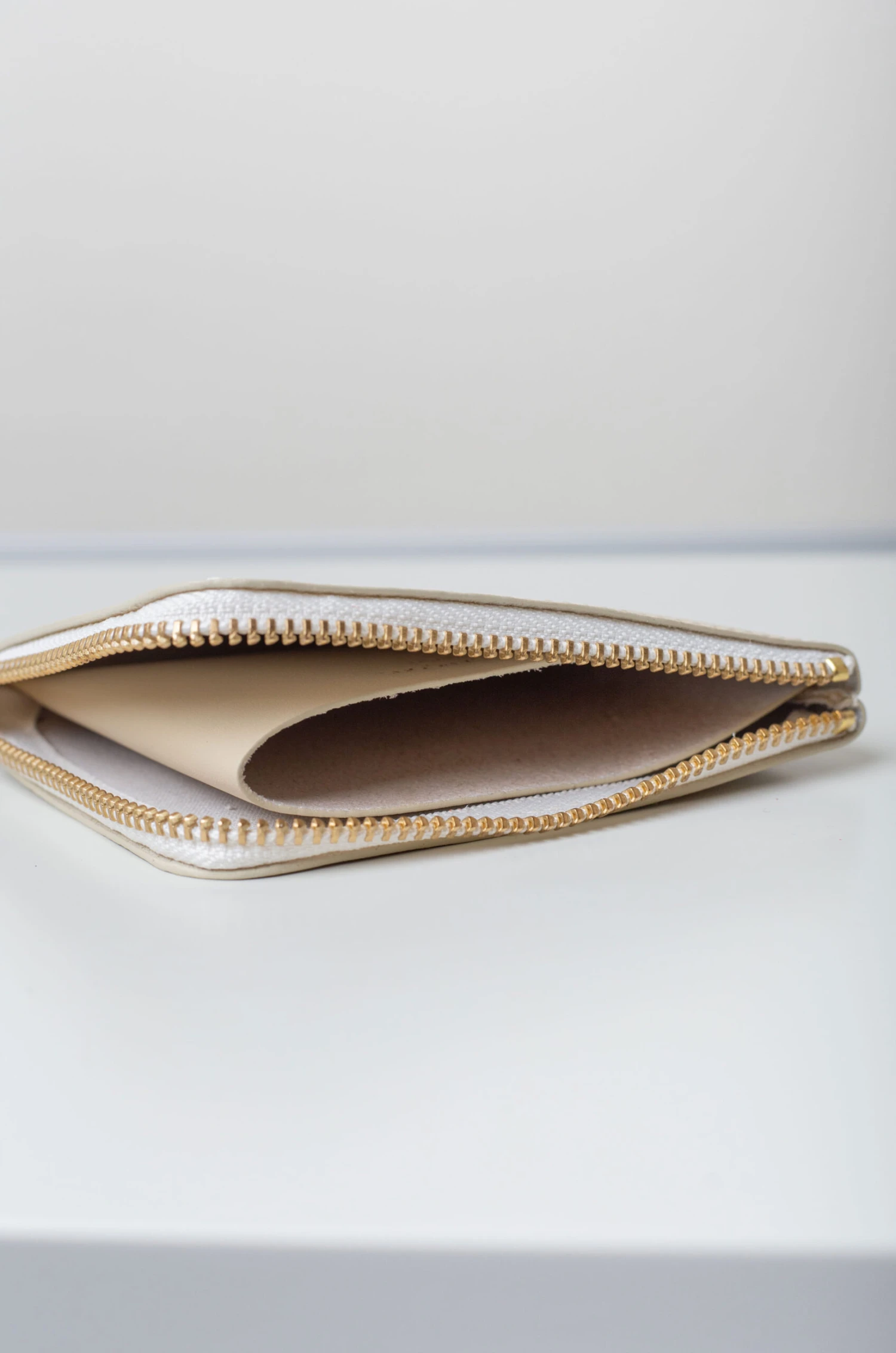 Comme Des Garçons – Wallet Classic Line SA3100 – Ecru 4 Comme Des Garçons – Wallet Classic Line SA3100 – Ecru – Image 2