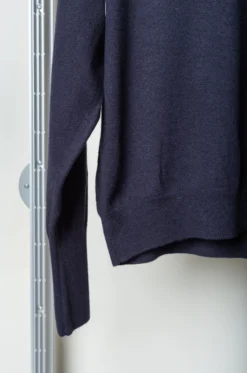 Comoli – Sweater A03-06011 – Navy 9 Comoli – Sweater A03-06011 – Navy -Salomon Boutique rdv comoli 11 scaled 1