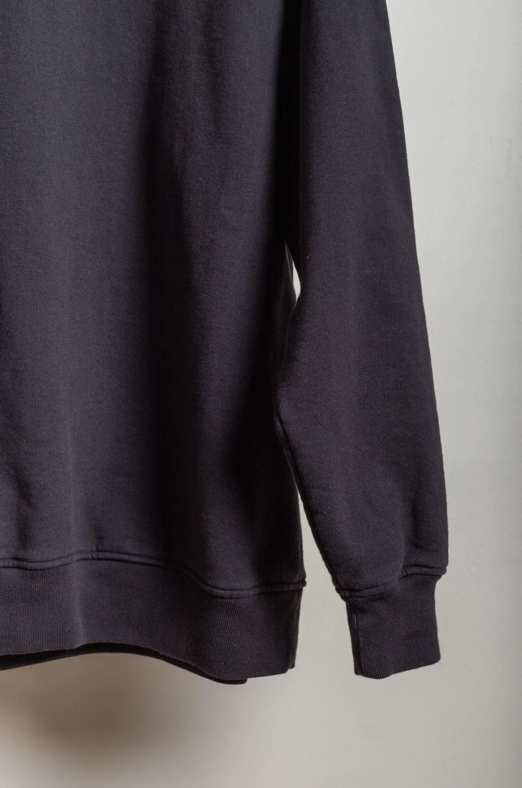 Comoli – Sweat Shirt Z01-05002 – Fade Black 6 Comoli – Sweat Shirt Z01-05002 – Fade Black – Image 4