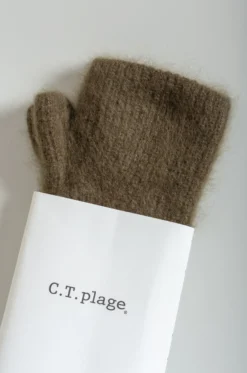 C.T. Plage – Ladies Arm Warmer 5565K-66 – Olive 7 C.T. Plage – Ladies Arm Warmer 5565K-66 – Olive -Salomon Boutique rdv ctplage 108 scaled 1
