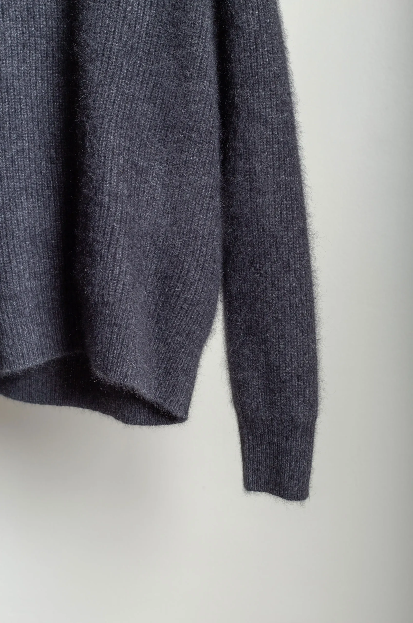 C.T. Plage – Ladies Round Longsleeve Pullover CT23109K-14 – C.Grey 6 C.T. Plage – Ladies Round Longsleeve Pullover CT23109K-14 – C.Grey – Image 4