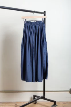 Eleph – Kite Skirt C6010508 – Navy -Salomon Boutique rdv eleph 20 scaled 1