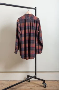 Engineered Garments – Wing Collar Shirt – Orange/Red 9 Engineered Garments – Wing Collar Shirt – Orange/Red -Salomon Boutique rdv engineered 10 scaled 1